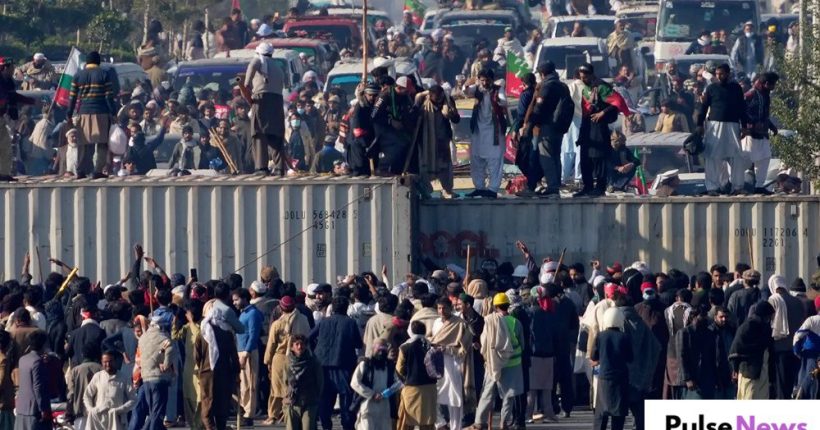 Rangers Regain Control of D-Chowk After Clashing with PTI Protesters Pulse News Rangers Regain Control of D-Chowk After Clashing with PTI Protesters Pulse News