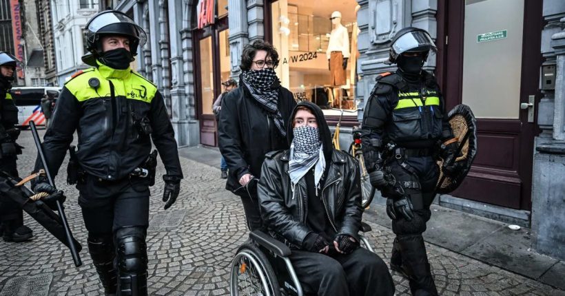 Worldwide Protests Demand End to Israel's Military Actions in Gaza and Lebanon (2)