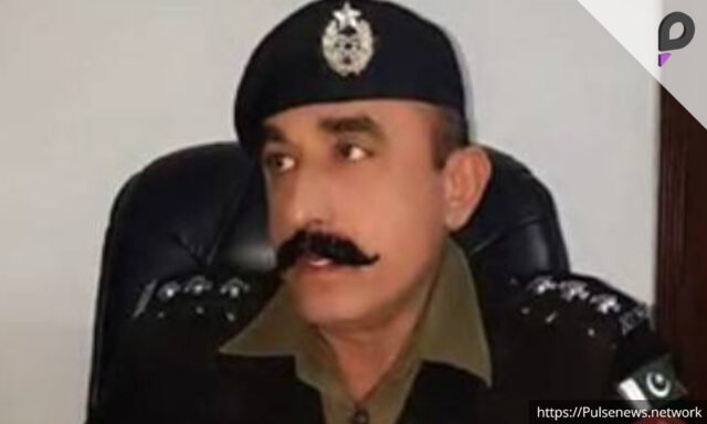 Lahore_ Police Inspector Shot Dead at Motorway Checkpost Pulse news network