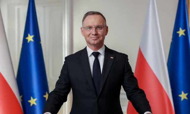 Polish President Urges Zelensky to Cooperate with Trump Pulse news network