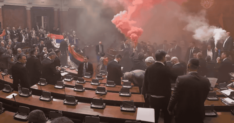 Serbian Parliament Erupts in Chaos Amid Protests Pulse news network