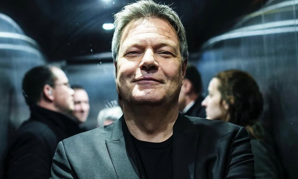 German Minister Criticizes Musk for Opposing Trump Tariffs Pulse news network